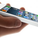apple-iphone-5-in-hands